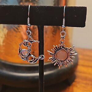 NWOT Sun and Moon dangle earrings